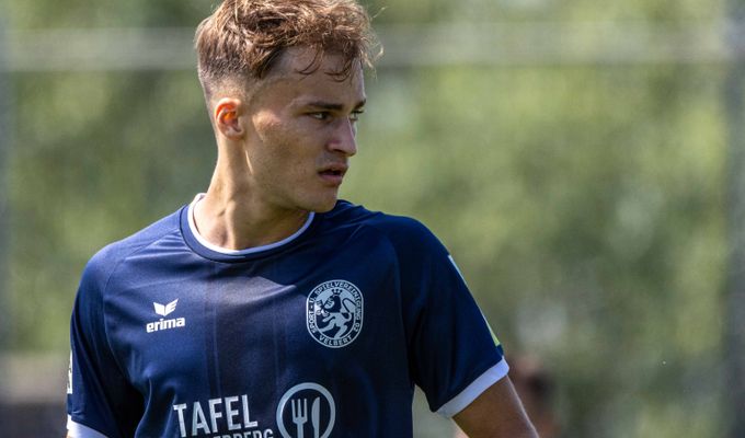 Flutlicht-Test gegen SG Essen-Schönebeck