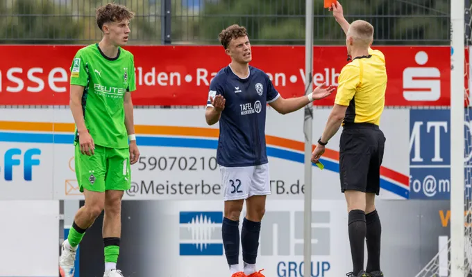 Déjà-vu - Platzverweis erneuter Knackpunkt