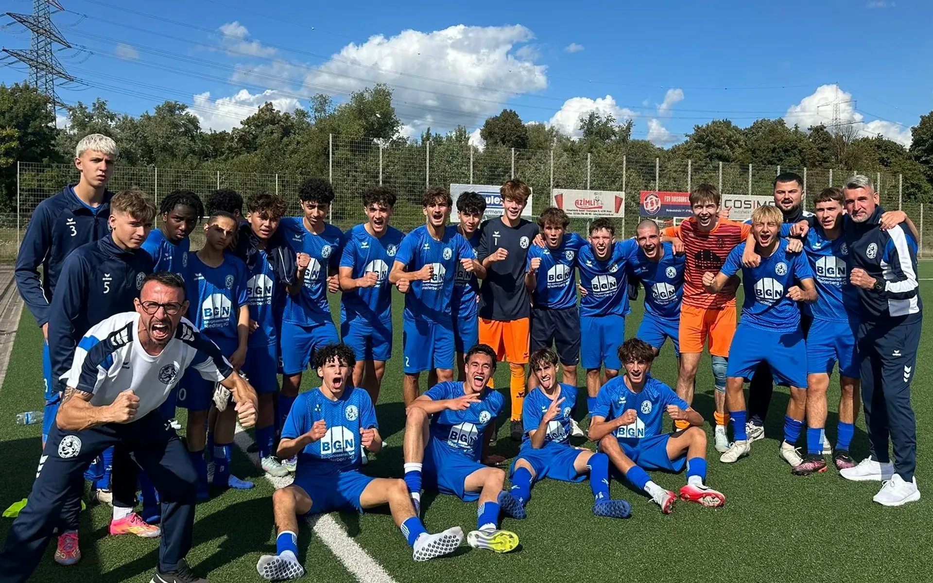 Erster Sieg in der Niederrheinliga