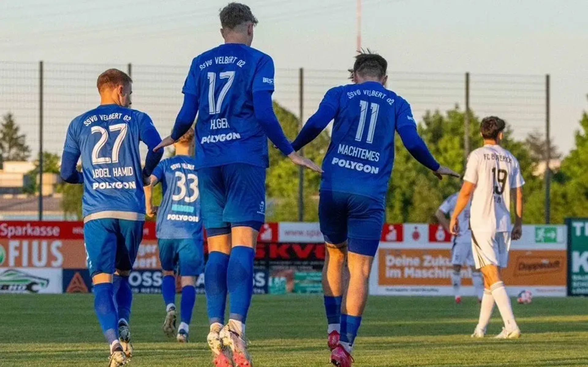 Vertragsverlängerungen bei der SSVg Velbert 02