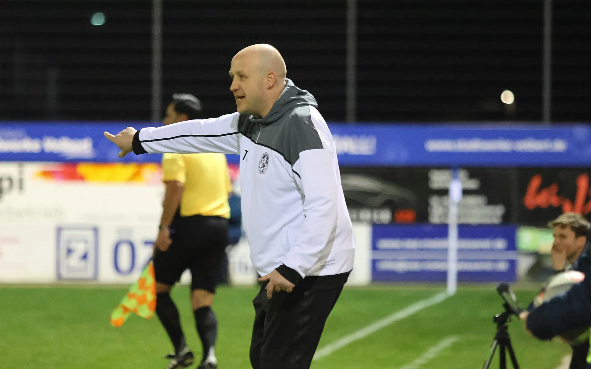 SSVg Velbert verlängert mit Cheftrainer Bogdan Komorowski