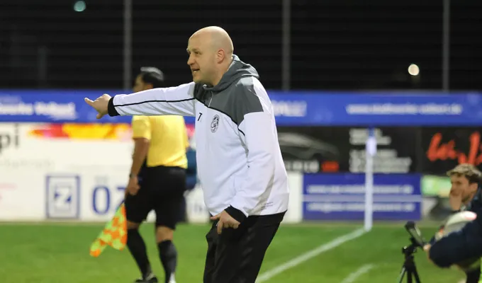 SSVg Velbert verlängert mit Cheftrainer Bogdan Komorowski