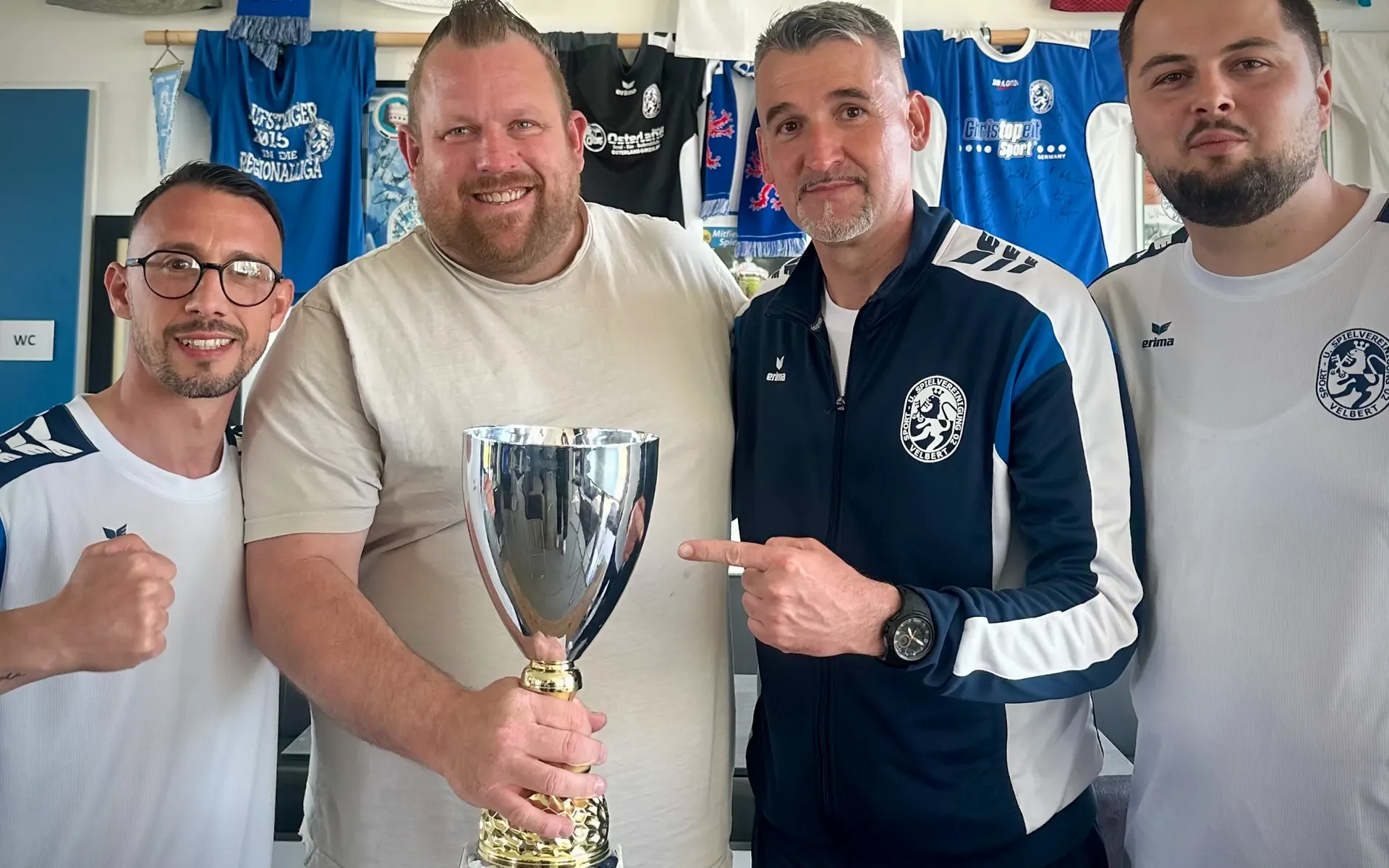  U17-Kreispokalfinale: Blau dominiert in Velbert 