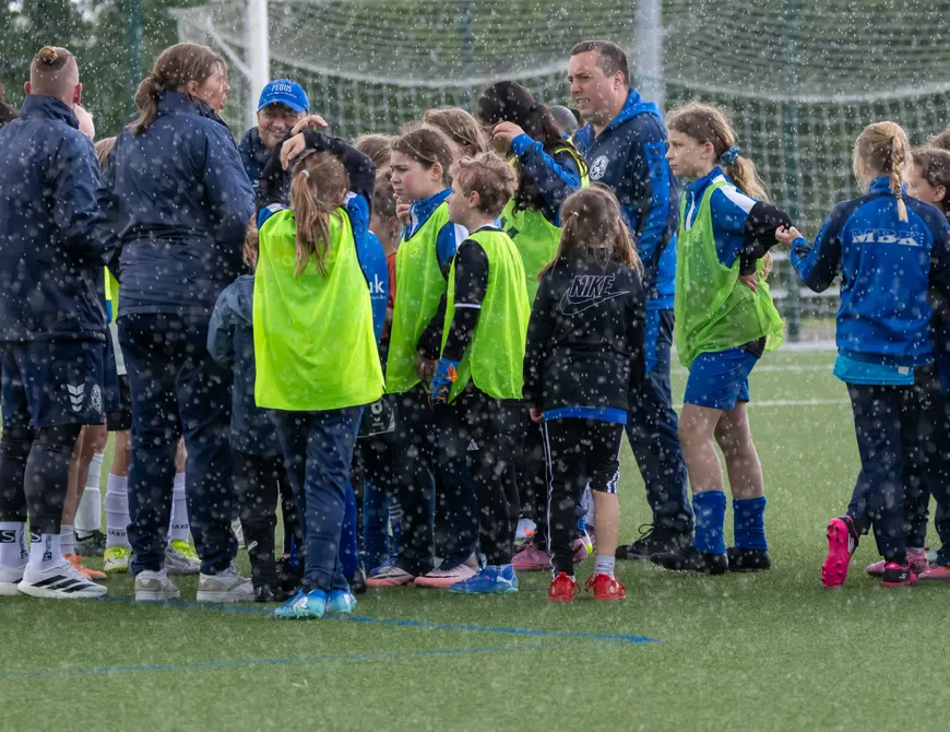 Testspiel-Doppel: U17 siegt, U13 unterliegt