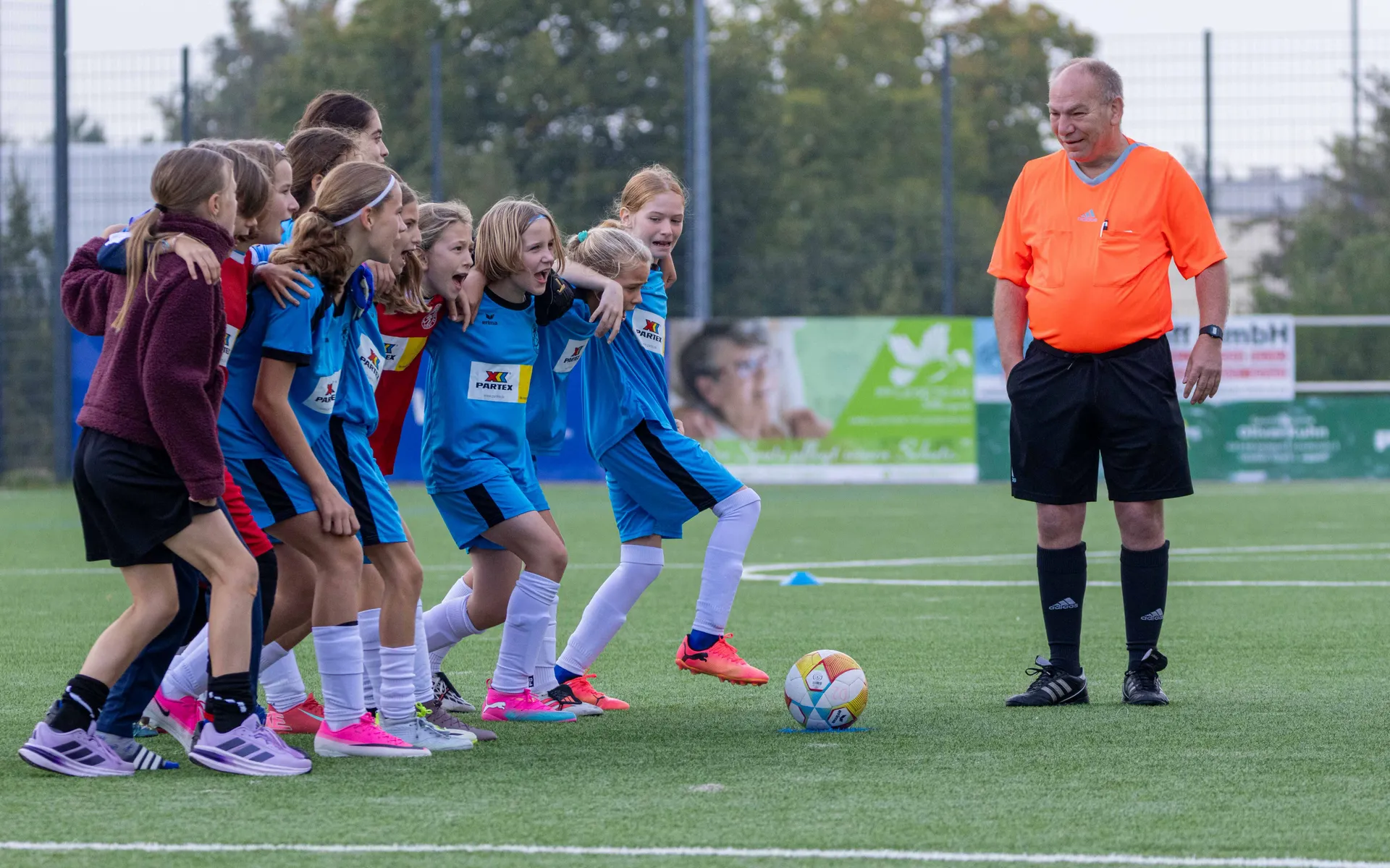 U13 stürmt mit 8:0 ins Viertelfinale des Kreispokals