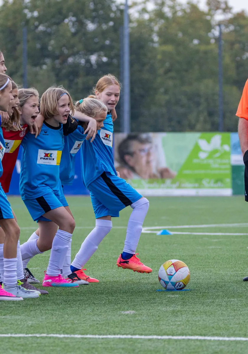 U13 stürmt mit 8:0 ins Viertelfinale des Kreispokals