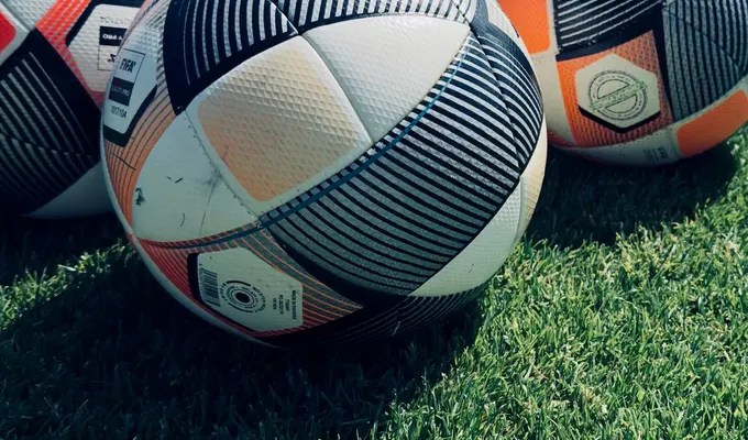 SSVg Velbert feiert souveränen 3:0-Auswärtssieg in Meerbusch