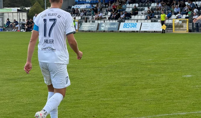 SSVg Velbert feiert Heimsieg gegen Blau-Weiß Dingden