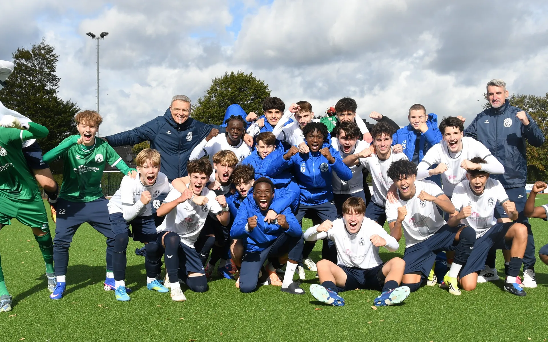 U-17 setzt sich in Straelen mit 4:1 durch