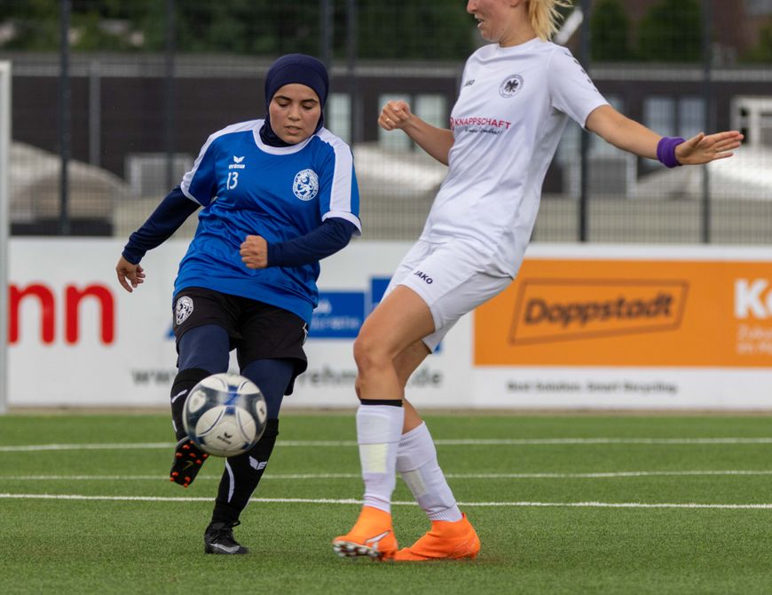 2. Damen mit erstem Testspielerfolg