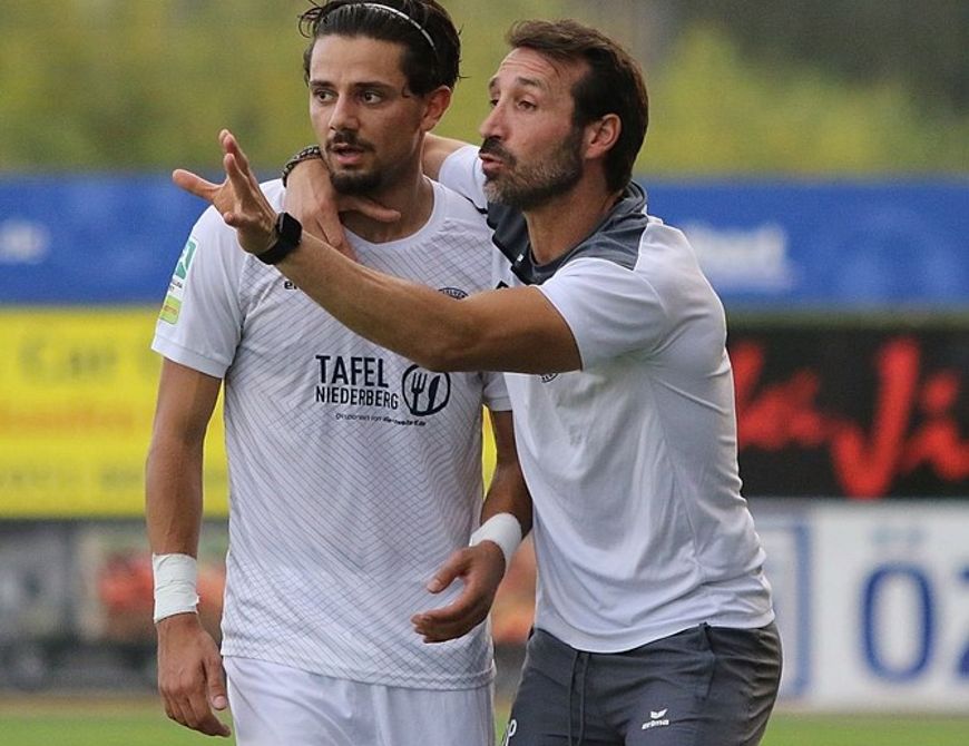 Rund um´s Spiel der SSVg beim 1.FC Düren