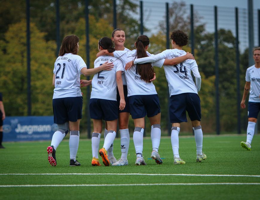 3:1 Erfolg - Damen feiern Einzug ins Viertelfinale