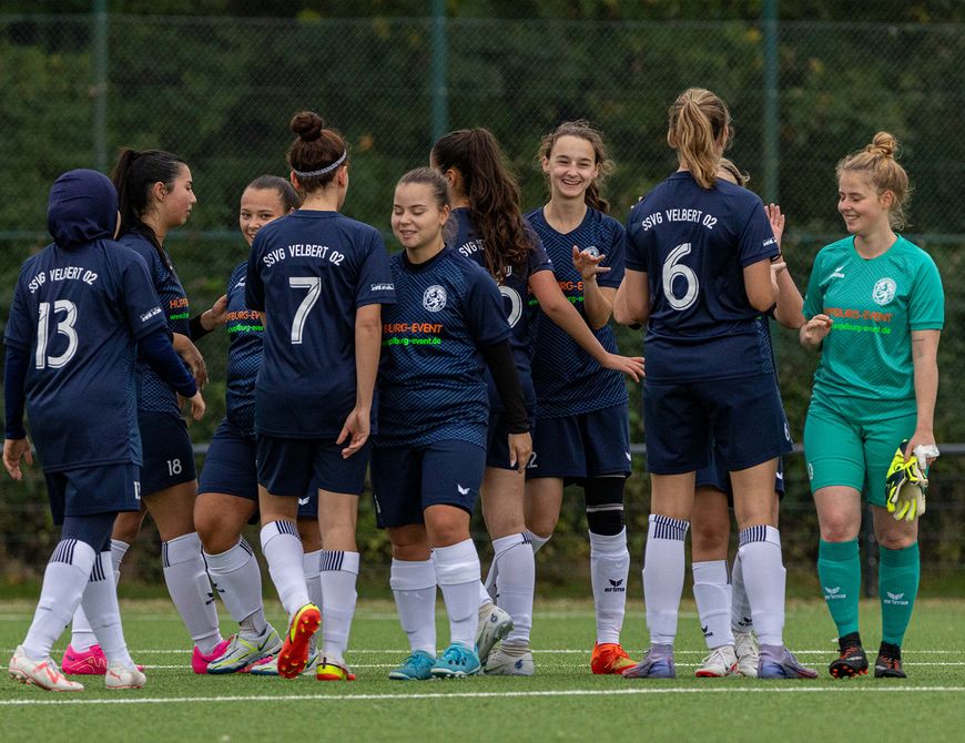 2. Damen feiern ersten Sieg