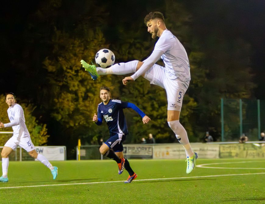 Unter Flutlicht beim SC Union Nettetal