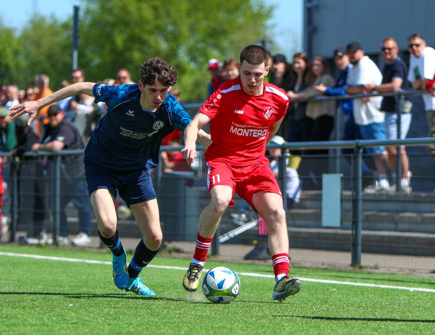 Die Fotos vom Bezirksliga Derby