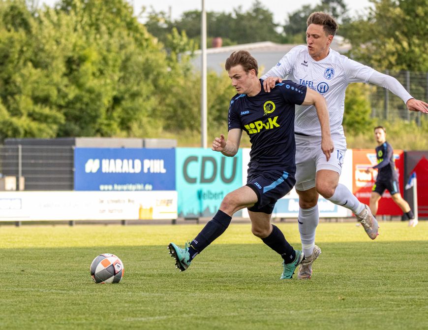 Velbert siegt 4:0 im letzten Heimspiel – Die Spannung steigt